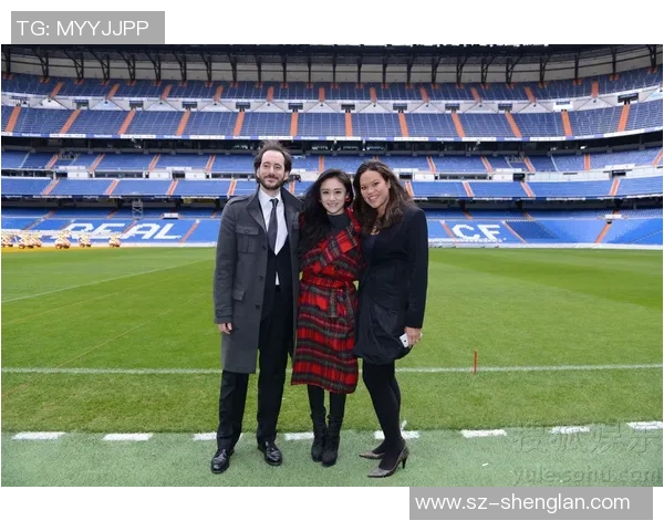 足球巨星赛场开场瞬间全景展现激情动作集锦震撼来袭